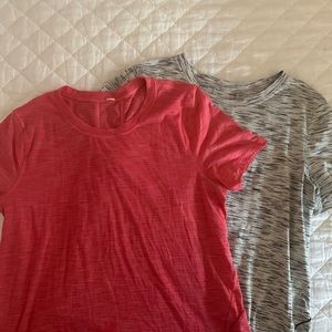 Lululemon tees x2